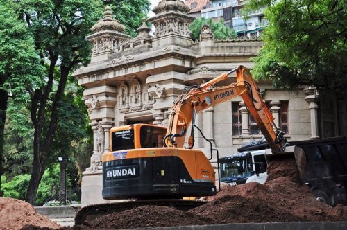 lavori di ristrutturazione nello zoo di Buenos Aires