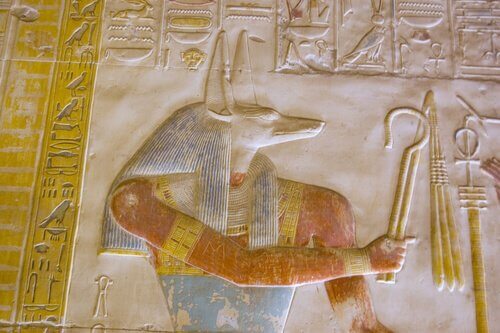 Il dio Anubi re degli inferi egizi