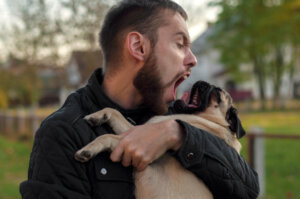 5 cose che non dovresti mai fare al tuo cane